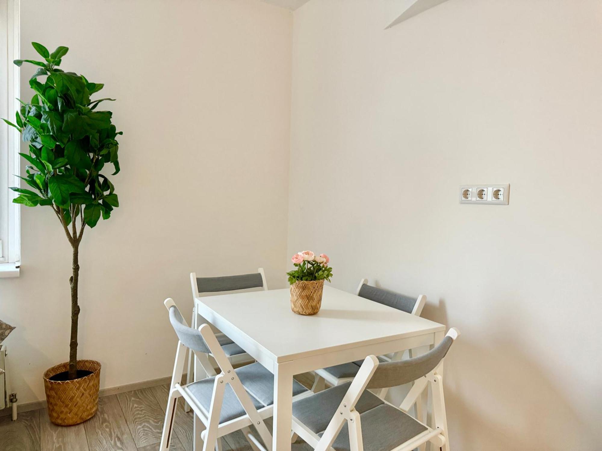 Stylish Schonbrunn Apartments With Free Parking Vienna Exterior photo